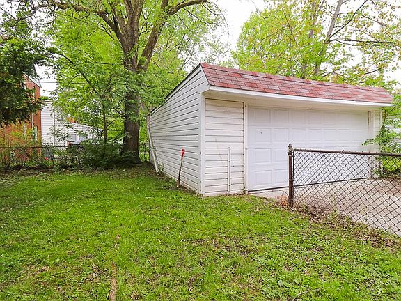 5th image of 478 E 222nd St #Up