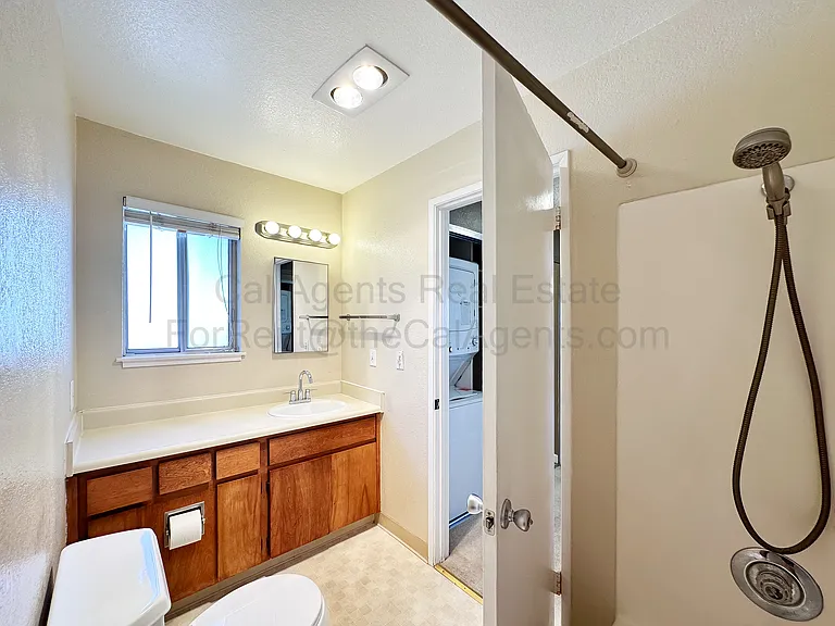29621 Red Oak Ct #8 — Photo 6