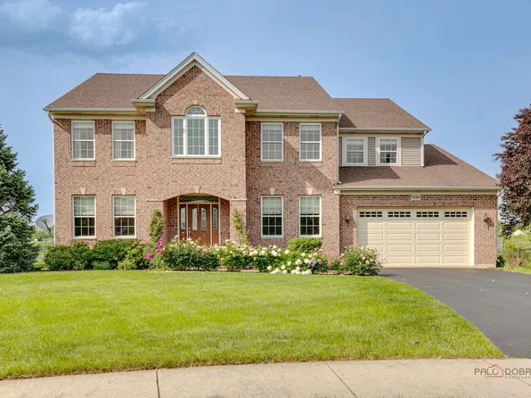 2280 Clearbrook Ct, Wauconda, IL 60084