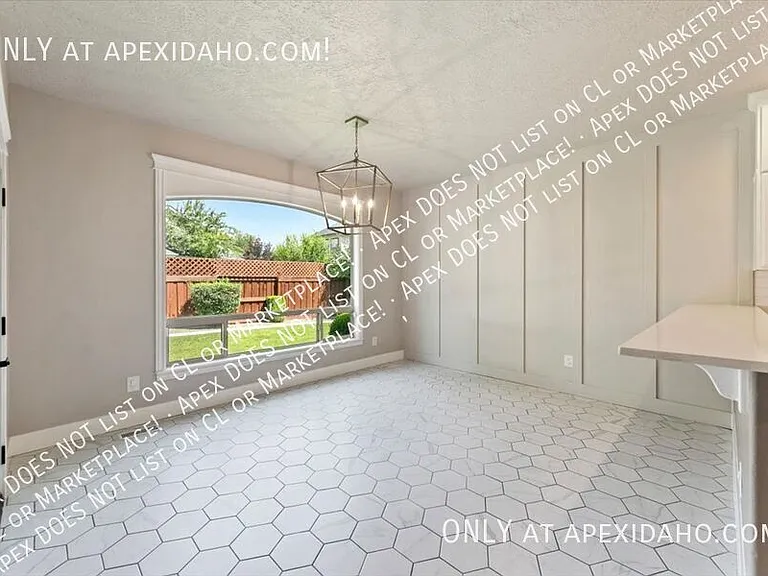 1828 W Divide Creek St — Photo 14