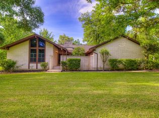 304 Cheyenne Rd, Montgomery, TX 77316