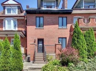 4 Stonehouse Cres #3, Toronto, ON M6J 1T5