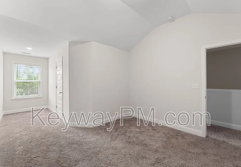 317 Sumac Trl — Photo 18