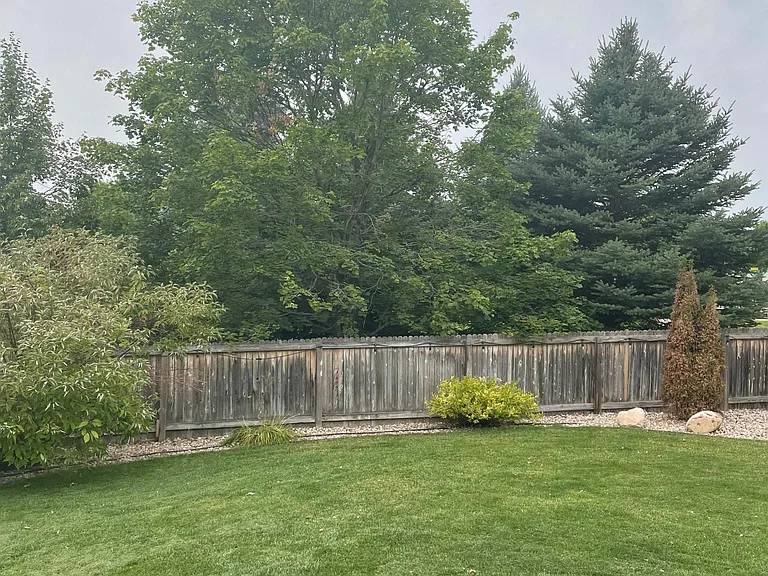 309 Plowman Ct — Photo 13