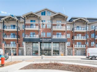 35 Kingsbury Sq #327, Guelph, ON N1L0J4