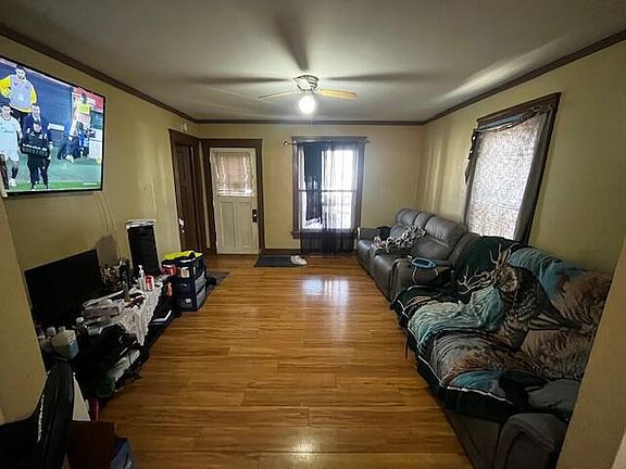 4th image of 2425 20 th STREET #2427