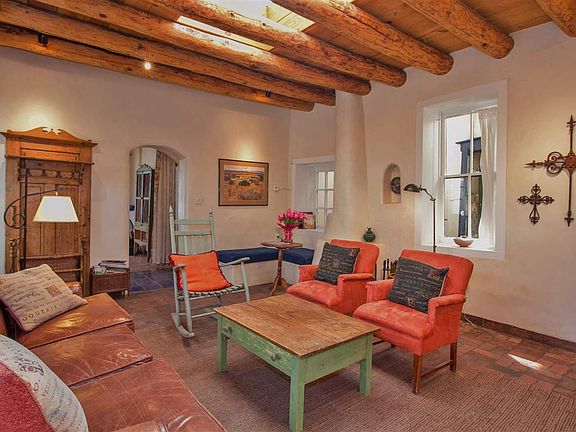 2nd image of 518 Acequia Madre