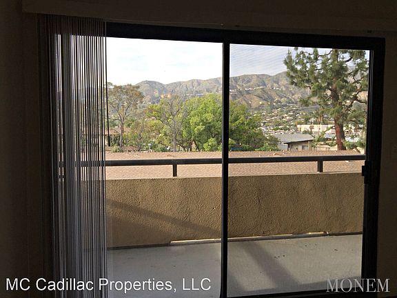 5th image of 1725 Grismer Ave Unit 308