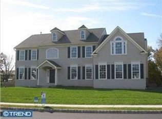 6 Fair Meadow Dr, Douglassville, PA 19518
