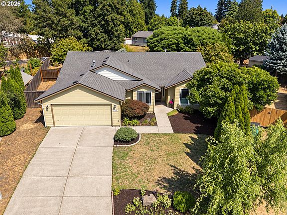 2nd image of 307 SE 99th Ct