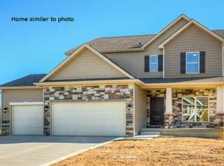 1615 SE Snyder St, Waukee, IA 50263