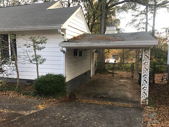4th image of 1174 Church St SE