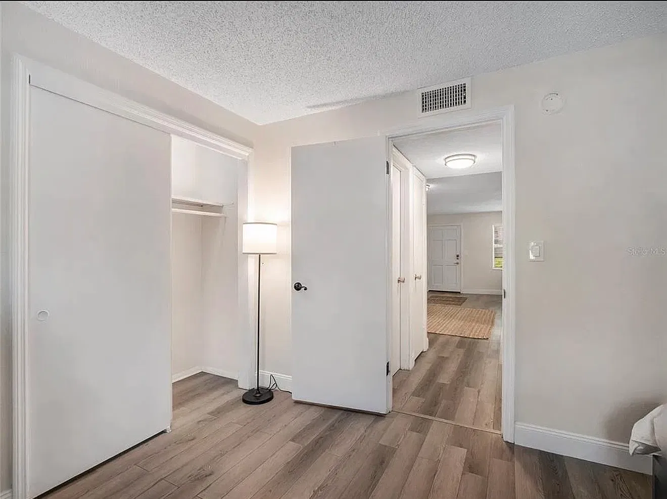 4335 Aegean Dr — Photo 4