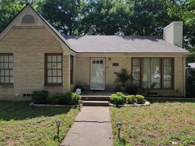1129 N Riverside Dr, Fort Worth, TX, 76111