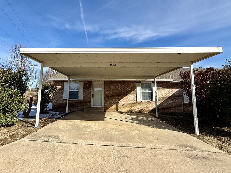 1st image of 2412 Cimmaron Dr