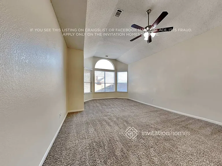 7402 Euclid Dr — Photo 10