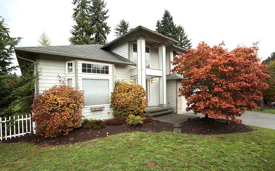 1st image of 1313 215th Pl SW