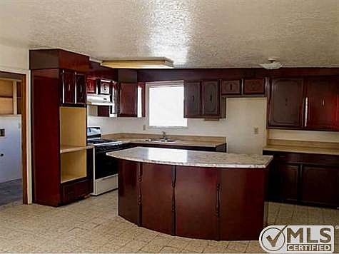 4th image of 9048 Cana Ave