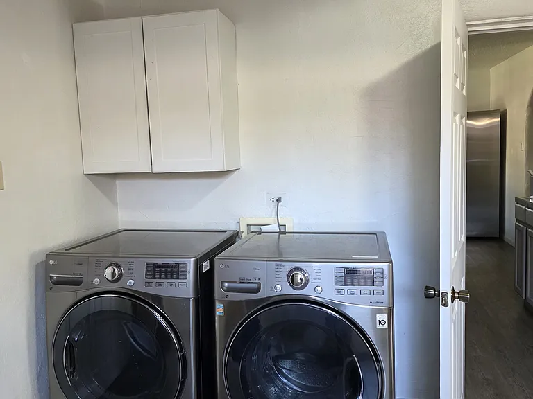 117 1/2 Jimenez St — Photo 6