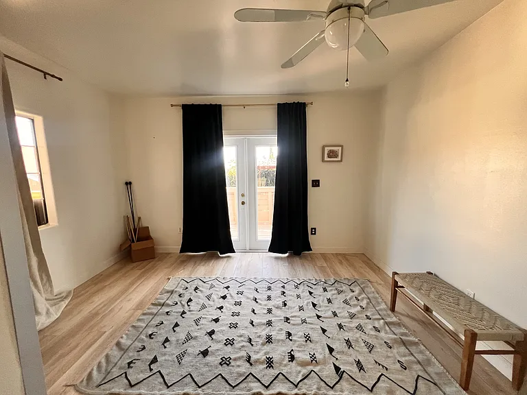 2318 Yosemite Dr #1/2 — Photo 4