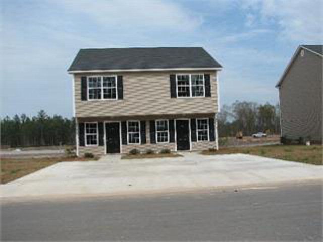 1st image of 2713 Pineview Dr APT B