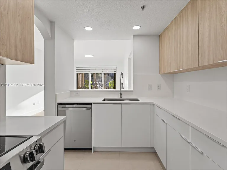 6420 NW 114th Ave #1308 — Photo 12