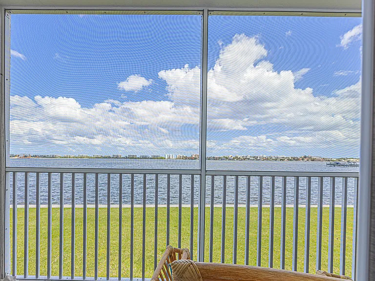 1516 S Lakeside Dr #203 — Photo 13