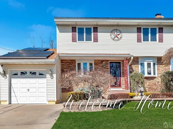 19 Tompkins Rd, Old Bridge, NJ 08857