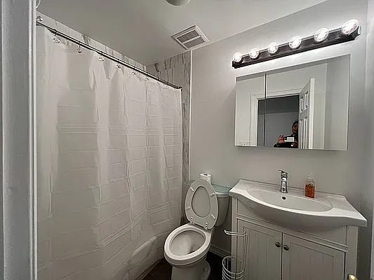 Rented by Ideal Properties Group | media 20