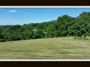 3877 Thomas Cross Rd, Sevierville, TN 37876