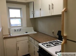 160 Hall St #1W, Fall River, MA 02724
