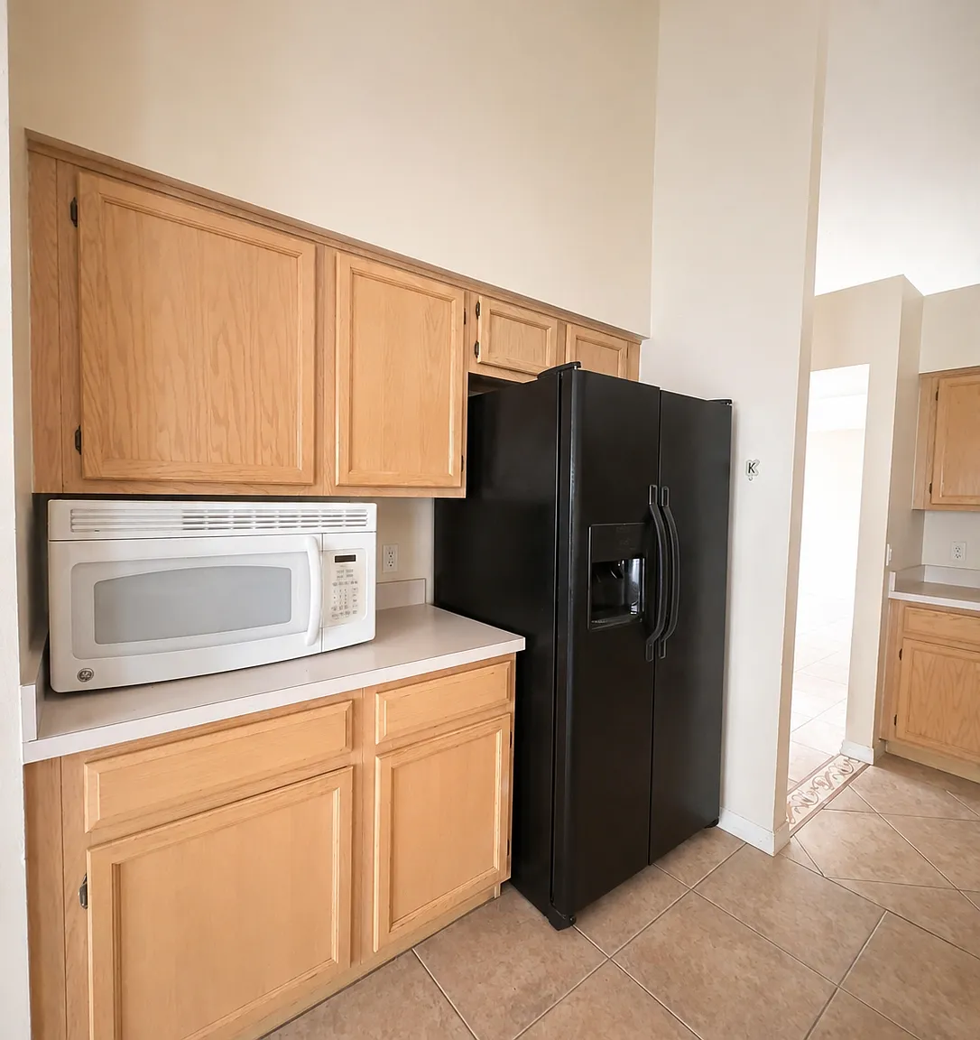 3 bed, 1651 sqft, $2,300 — Photo 3