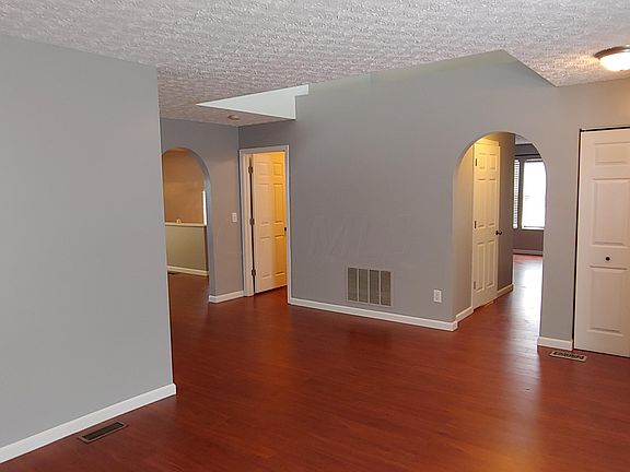 3rd image of 5280 Gobel Dr