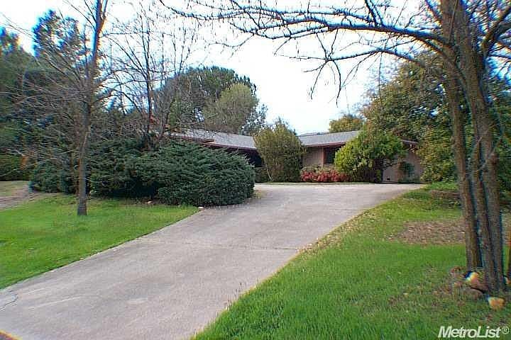 1st image of 9805 Valley Pines Dr