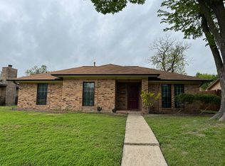 1405 Rutherford Dr, Mesquite, TX 75149