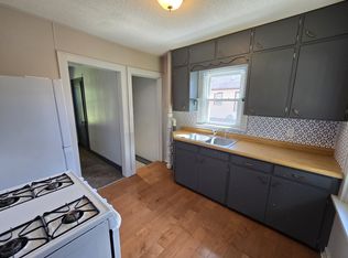 403 Indiana St, Waterloo, IA 50703