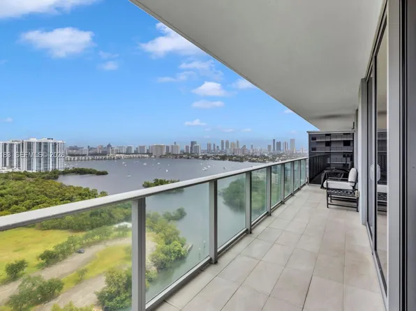 16385 Biscayne Blvd Unit 2101, North Miami Beach, FL 33160