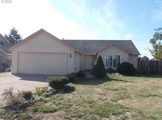 797 8th St, Lafayette, OR 97127