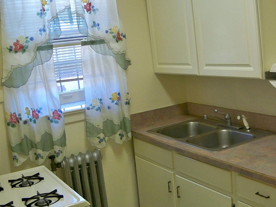 2nd image of 3006 W 38th Ave APT 3