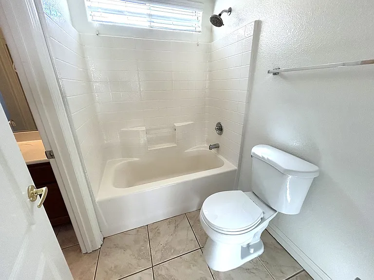 8877 Tomnitz Ave — Photo 32