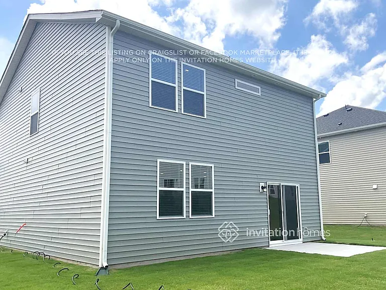 814 Olde England Dr — Photo 8