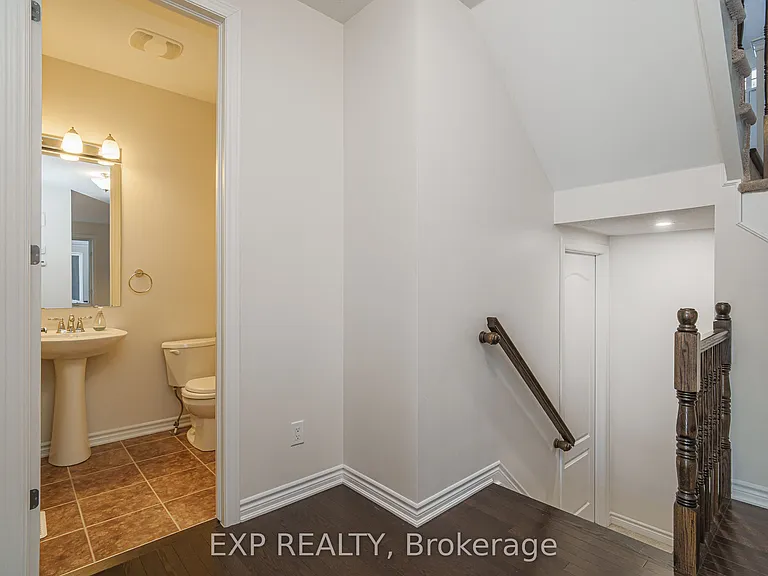 215 Rivertree St — Photo 12