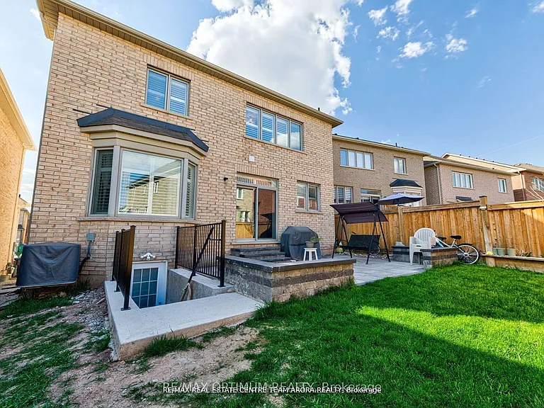 3 Bittersweet Rd — Photo 35