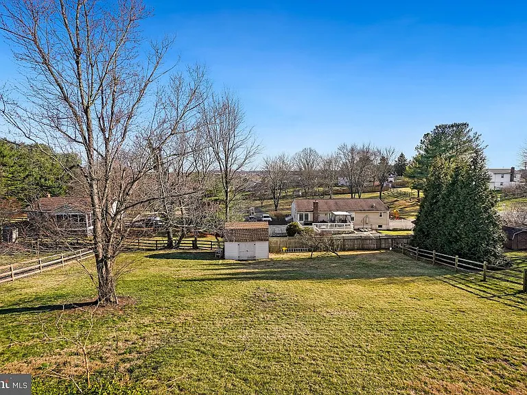12316 Fountain Dr — Photo 43