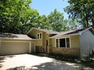 1348 Kilkee Rd, Hartford, WI 53027