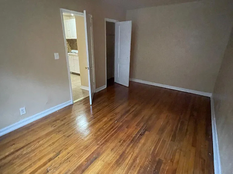 305 Parrott Ave #1C — Photo 2