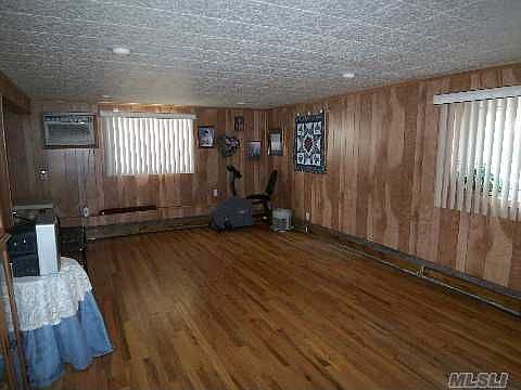 2nd image of 2584 8th Ave
