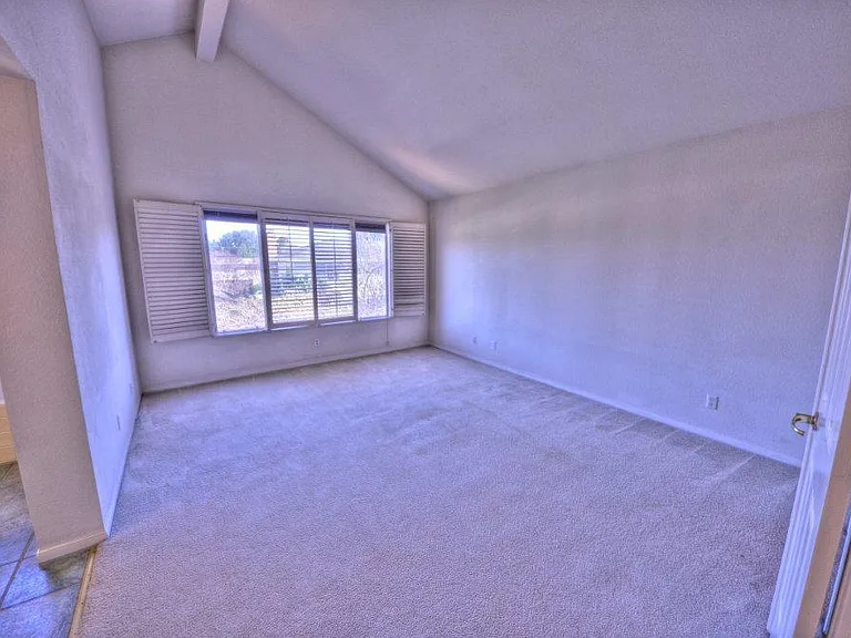 201 Yarborough Ln — Photo 21