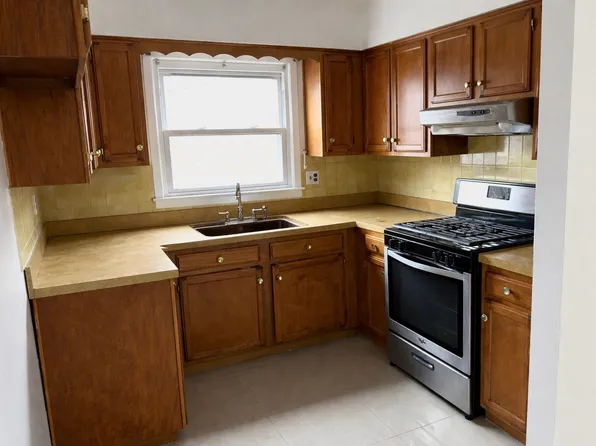 404 John St Floor 2, Harrison, NJ 07029