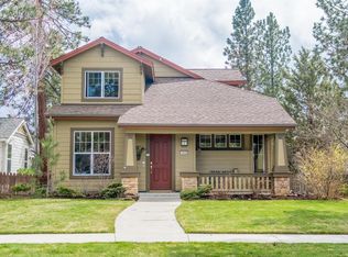 19509 Lost Lake Dr, Bend, OR 97702
